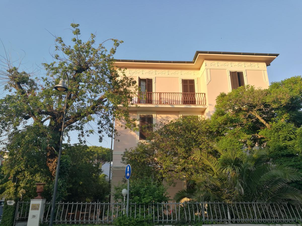 Villa La Fonte Marina di Pietrasanta Buitenkant foto