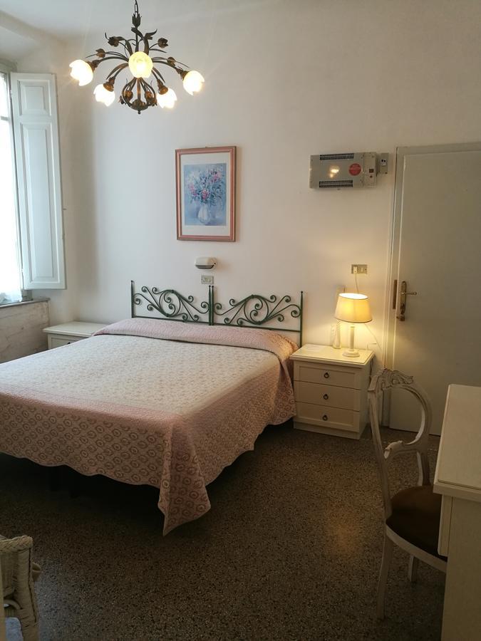 Villa La Fonte Marina di Pietrasanta Buitenkant foto
